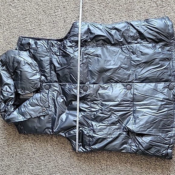 Old Navy Puffer Vest - Picture 5 of 5